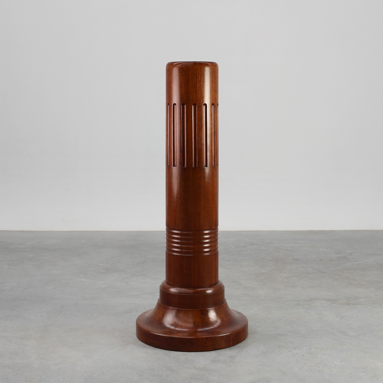 Sculptural Art Deco solid Wooden Pedestal, France ca. 1925-img